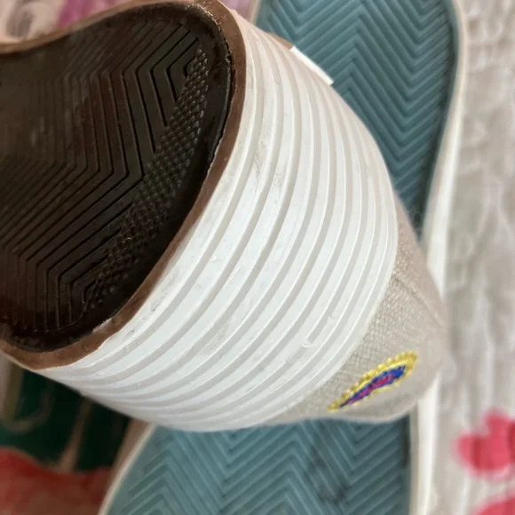 SeaVees Monterey Cream Platform Sneakers with Colorful Hearts  Embroidery SZ 9 - Picture 5 of 5